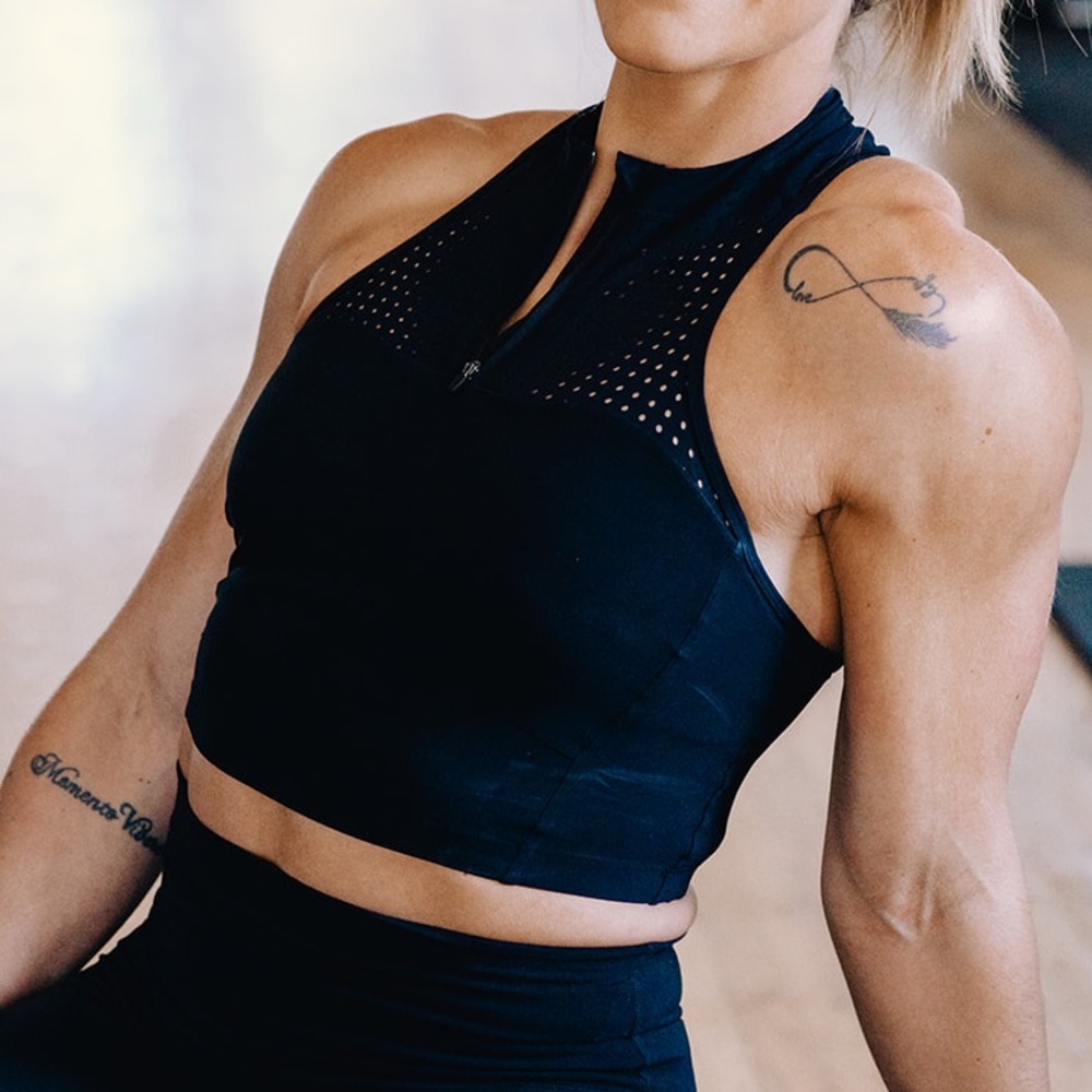Lululemon Unleash Strength Sports Bra Top Zip Up